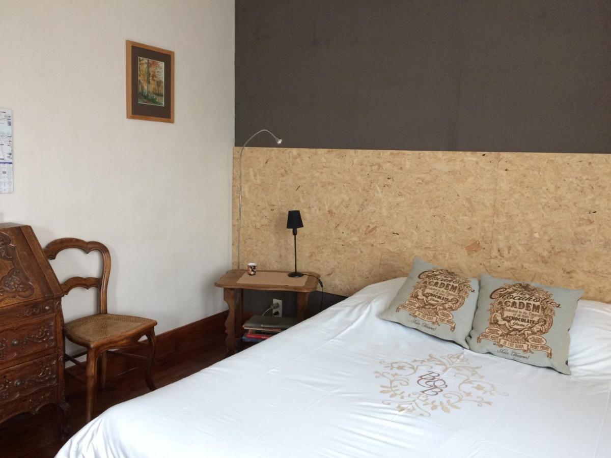 B&B Chambre Chocolat Woluwe-Saint-Lambert ภายนอก รูปภาพ
