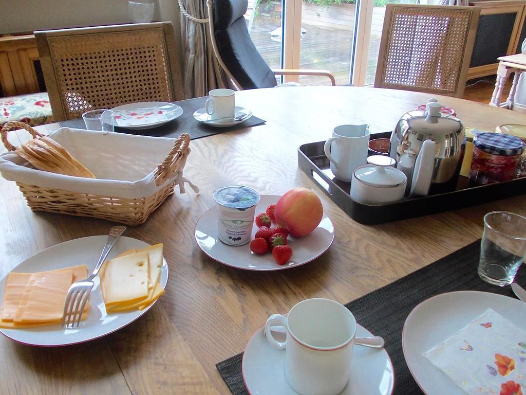 B&B Chambre Chocolat Woluwe-Saint-Lambert ภายนอก รูปภาพ