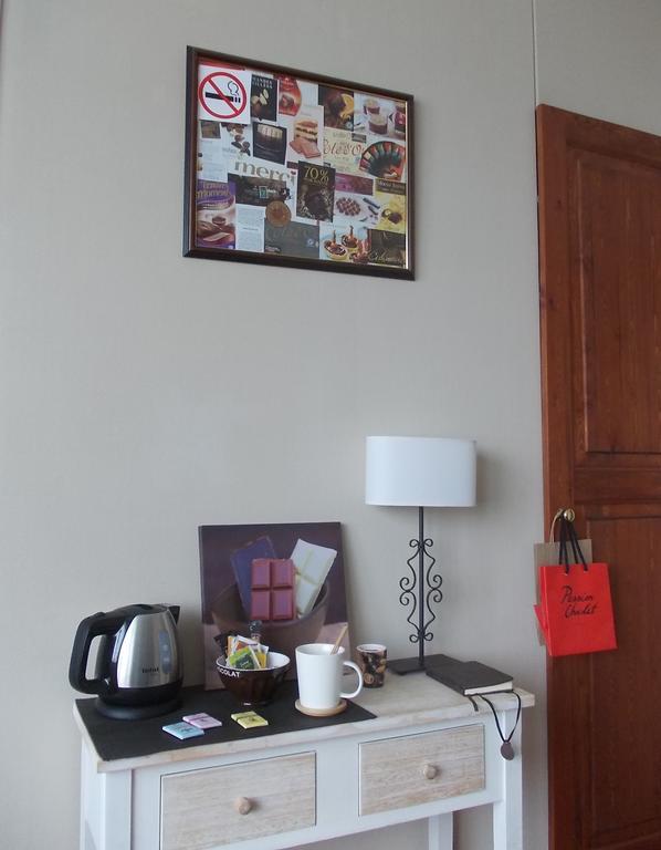 B&B Chambre Chocolat Woluwe-Saint-Lambert ภายนอก รูปภาพ